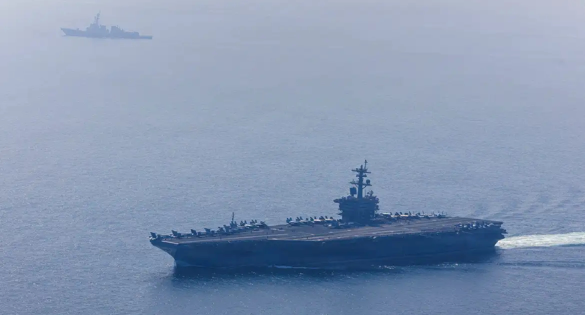 EUA negam ataque iraniano a porta-aviões