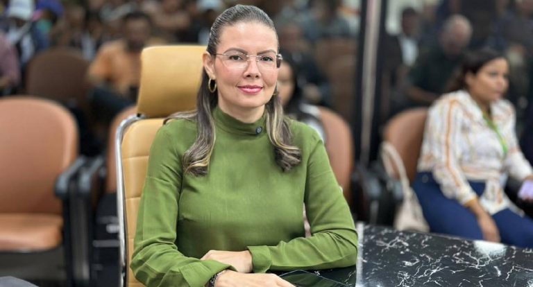 “Salário pago em Porto Velho deve ficar em Porto Velho”: Sofia Andrade propõe residência obrigatória para servidores