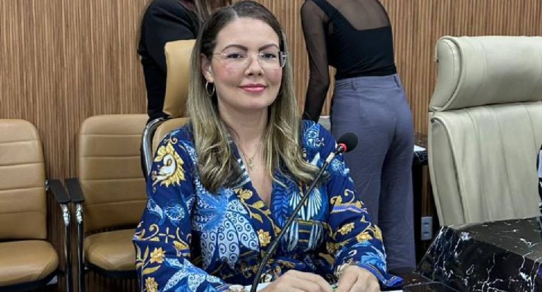 Sofia Andrade cobra reconhecimento às mulheres na política