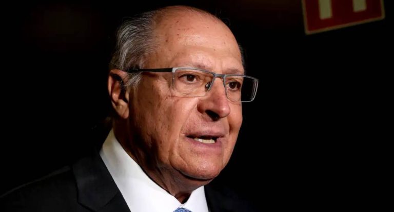 Alckmin defende redução de R$ 0,64 no diesel e prioriza abastecimento