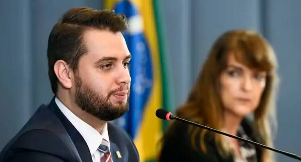 Alexandre de Moraes determina retorno de Filipe Martins a presídio em Ponta Grossa