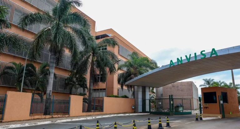 Anvisa alerta para risco de lesão hepática por suplementos de cúrcuma