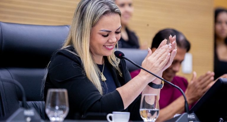 Assembleia aprova projeto defendido por Cláudia de Jesus para reconhecer tempo de serviço na pandemia