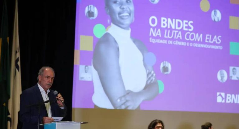 BNDES reduz juros e amplia prazos para mulheres em cooperativas de crédito