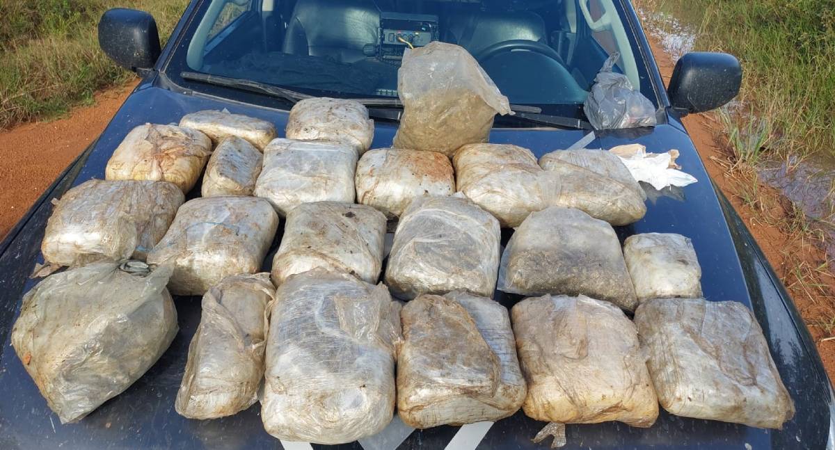 BPCHOQUE apreende 21 tabletes de skunk em operação contra o tráfico em Nova Mamoré