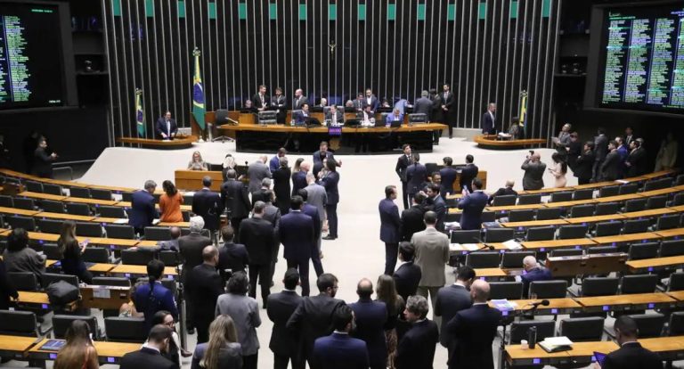 Câmara aprova inclusão de "homicídio vicário" na Lei Maria da Penha e no Código Penal