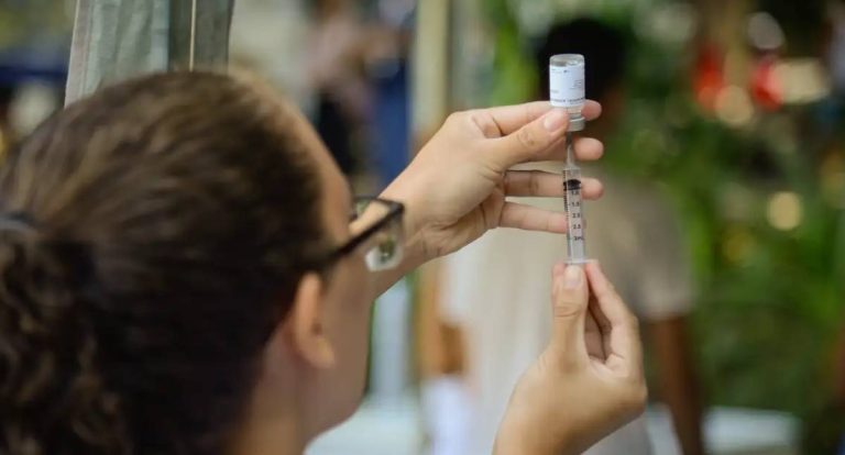 Campanha Nacional de Vacinação contra a gripe começa neste sábado