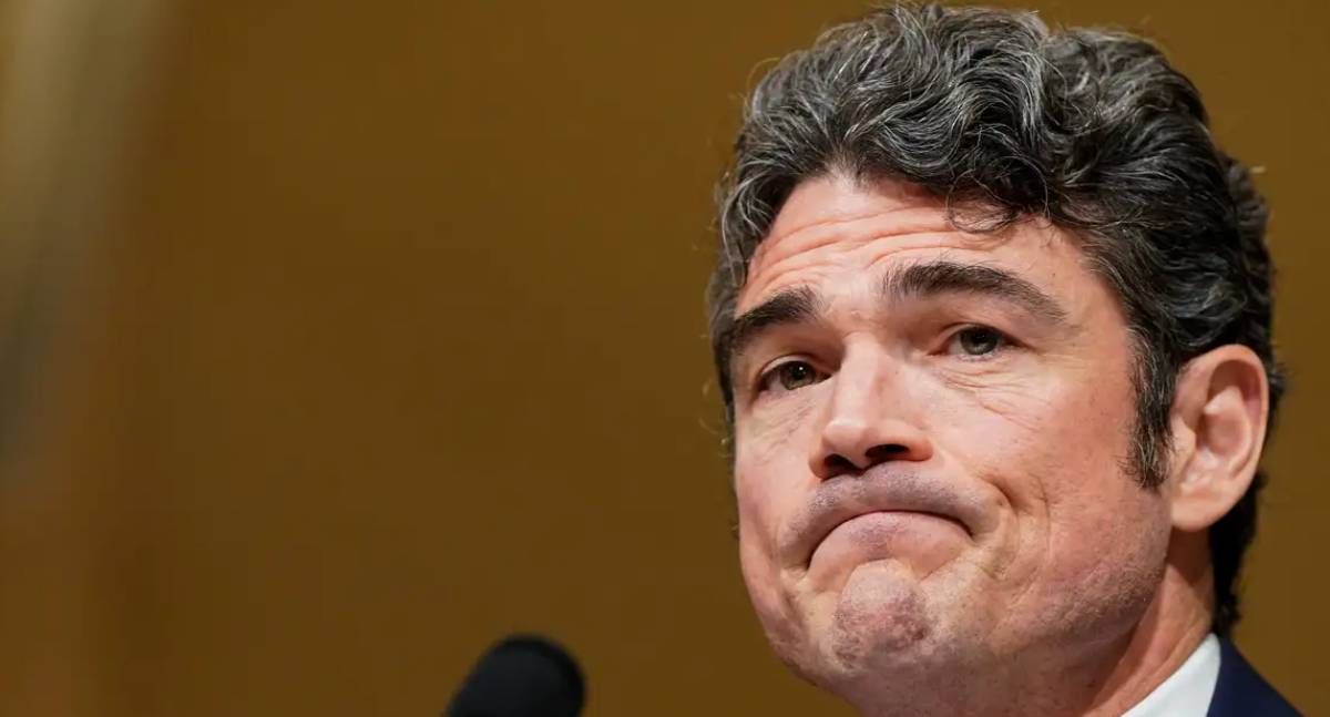 Chefe do antiterrorismo dos EUA renuncia e nega ameaça do Irã