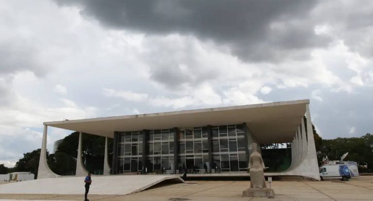 Comissão sobre penduricalhos inicia trabalhos nesta quarta no STF