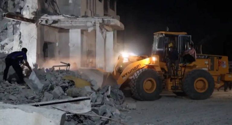 Conflito entre Israel e Irã escala com ataques a refinarias e infraestrutura de gás