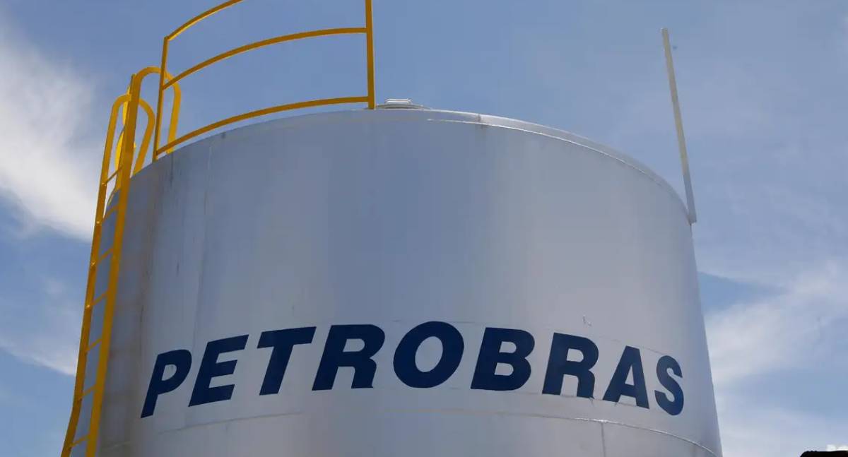 Distribuidoras sugerem que Petrobras amplie importação de diesel para garantir abastecimento