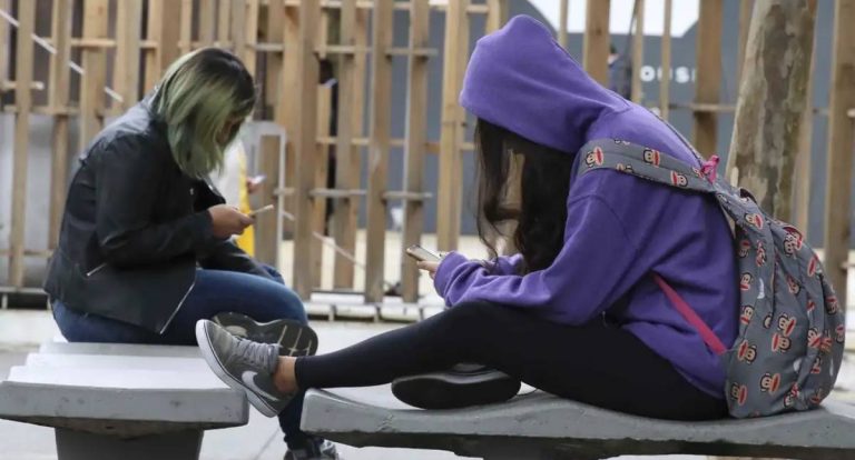 ECA Digital entra em vigor para ampliar proteção de menores na rede