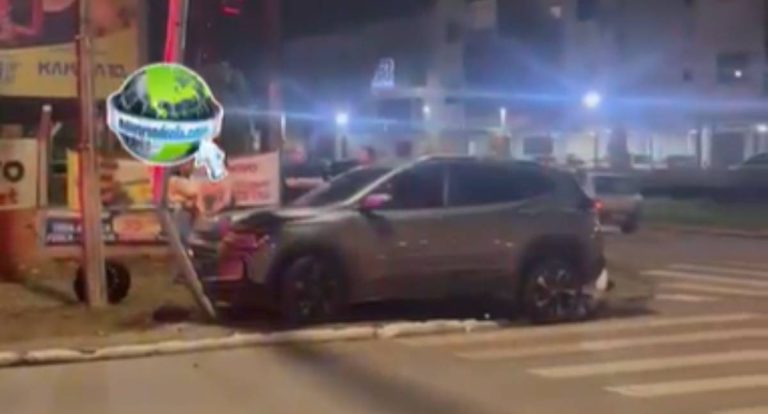 Empresária perde o controle e colide com poste na Zona Leste de Porto Velho