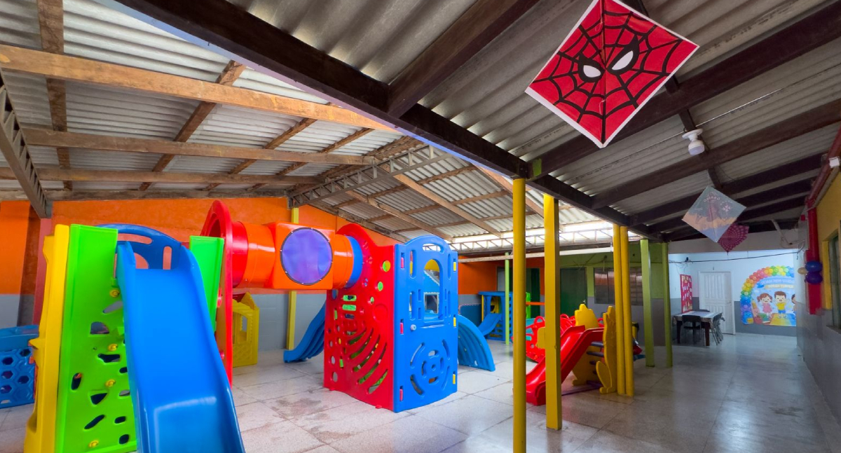 Escola Voo do Juriti reabre revitalizada e recebe alunos na zona Leste