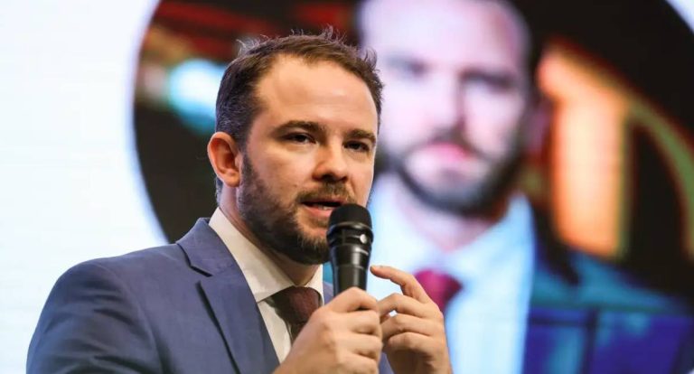 Fazenda planeja alternativas para conter o preço do diesel