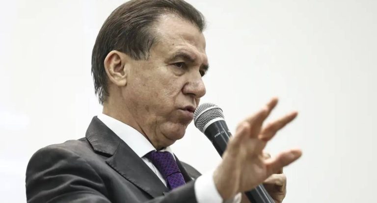 Governo avalia regime de urgência para fim da escala 6x1 no Congresso