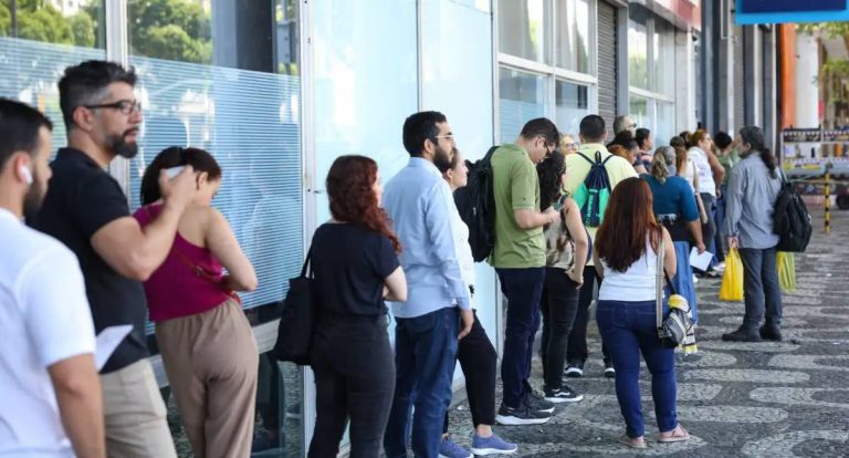 Governo convoca 1,8 mil candidatos para vagas remanescentes do CNU 1