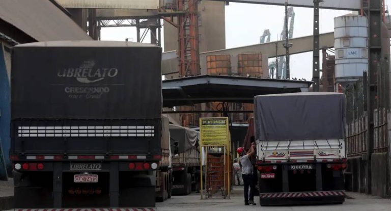 Governo propõe zerar ICMS sobre diesel importado com compensação parcial aos estados