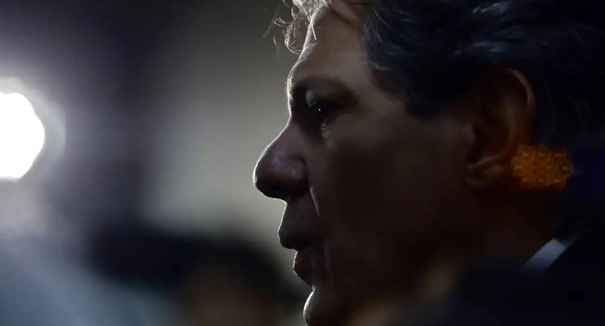 Haddad afirma que conflito no Irã não deve impedir queda da Selic em março