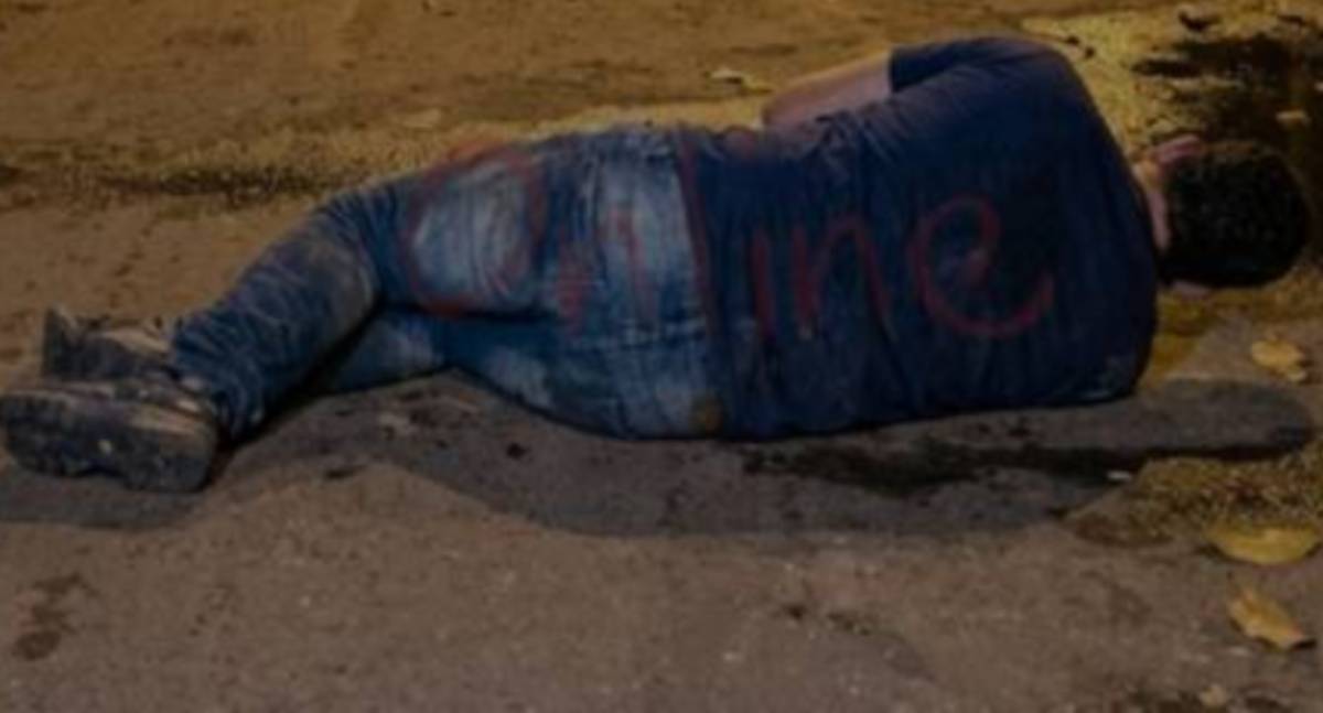 Homem é derrubado de motocicleta e espancado por criminosos em RO