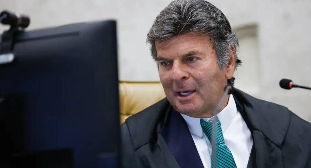 Luiz Fux vota pela prorrogação da CPMI do INSS e placar chega a 4 a 2