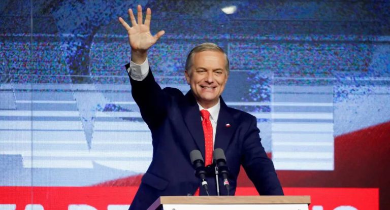 Lula confirma ida ao Chile para posse de José Antonio Kast