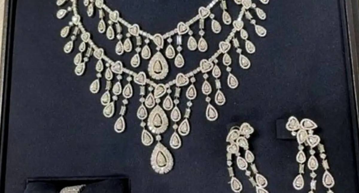 Moraes cobra novo parecer da PGR sobre envolvimento de Wassef no caso das joias