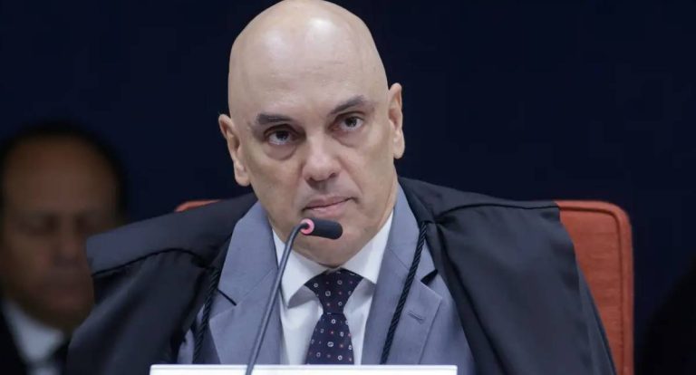 Moraes determina prisão definitiva de militares condenados por trama golpista