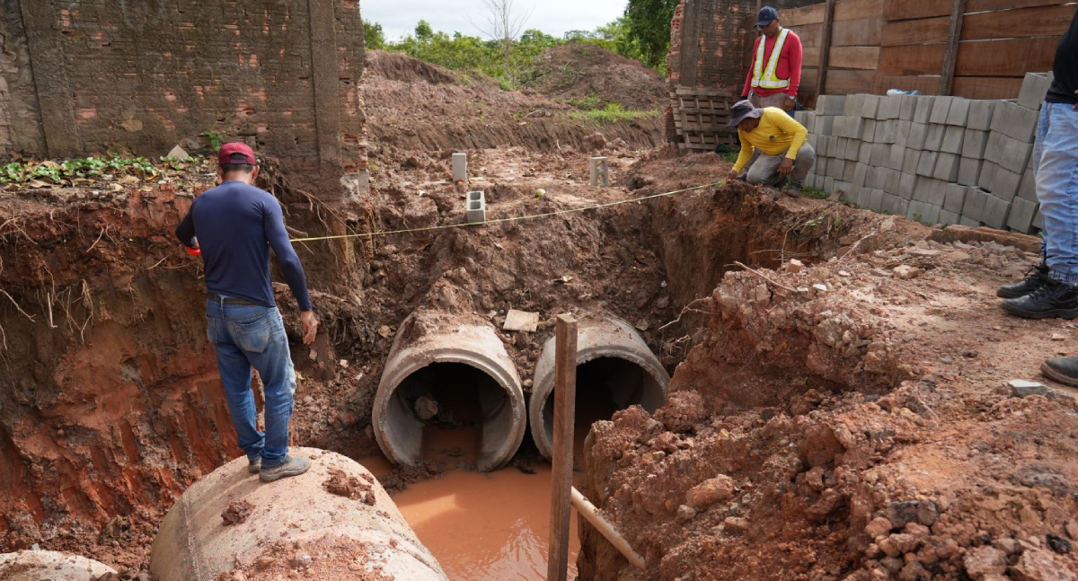 Obras de drenagem na zona Norte avançam com frentes simultâneas em Porto Velho