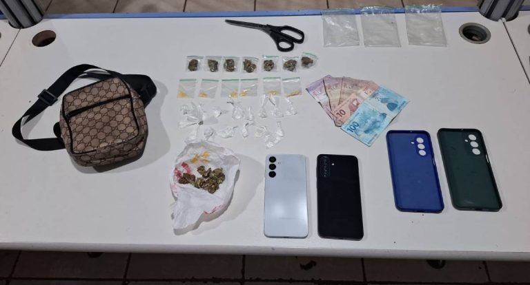 Polícia Militar recupera celulares roubados e fecha ponto de venda de drogas no bairro São Francisco