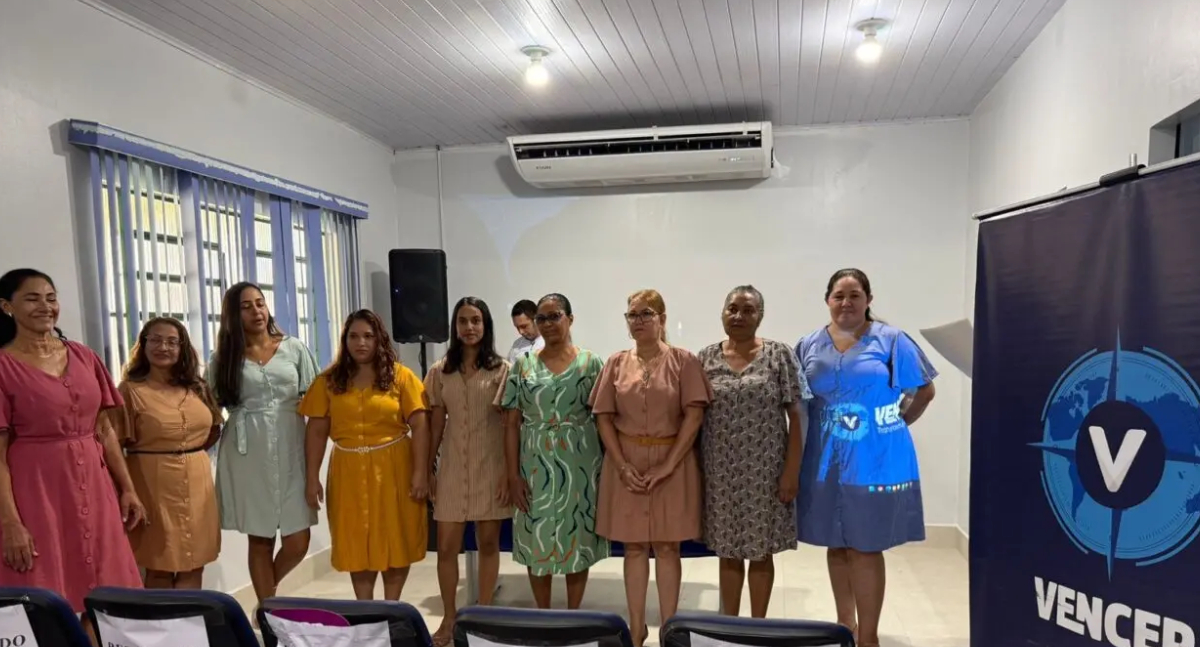 Programa Vencer entrega kits profissionais a formandos em Ariquemes