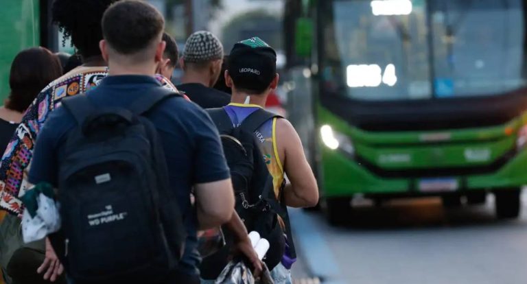 Setor de serviços cresce 0,3% em janeiro e iguala patamar recorde