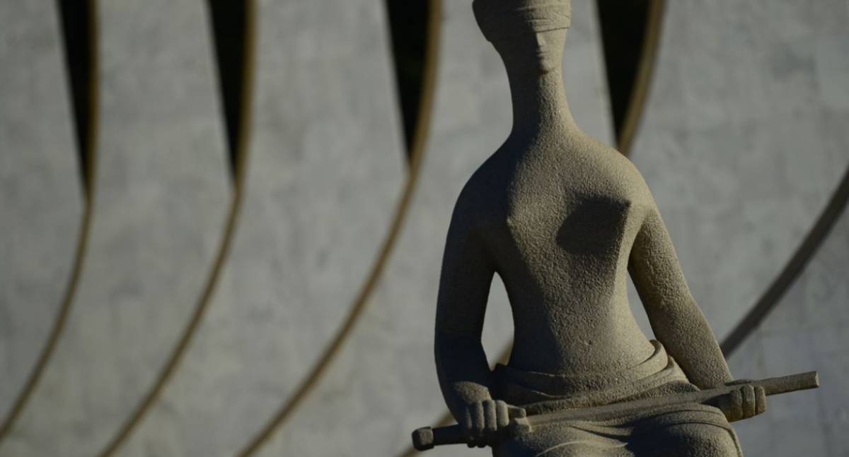 STF corta auxílio-moradia e combustível de juízes e membros do MP