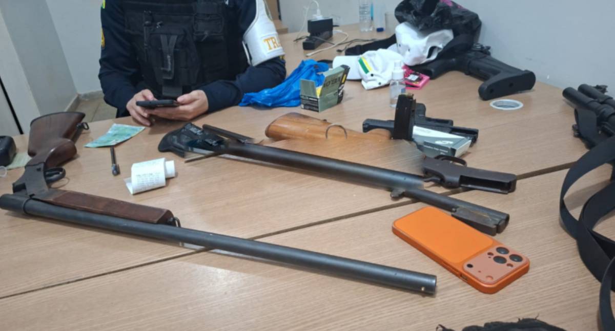 Polícia Militar prende dupla com armas e animal silvestre em RO
