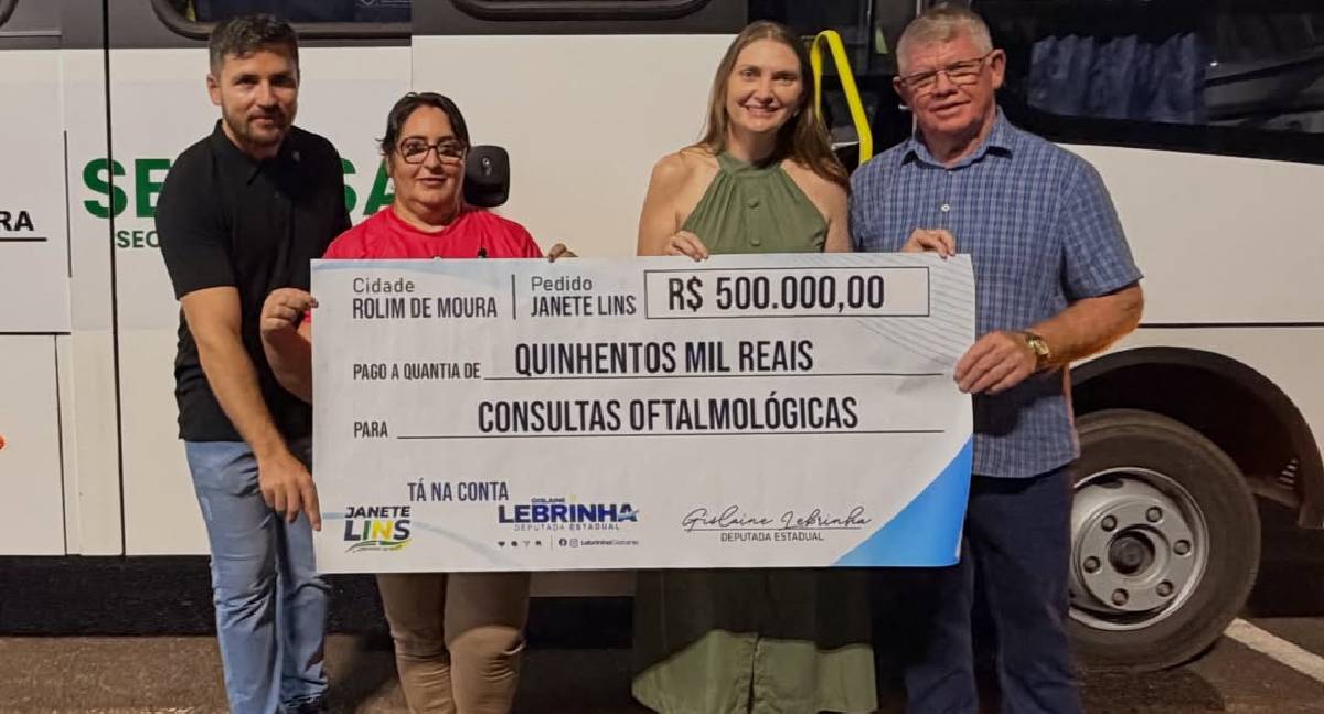Deputada Lebrinha entrega micro-ônibus e investe em saúde em Rolim de Moura