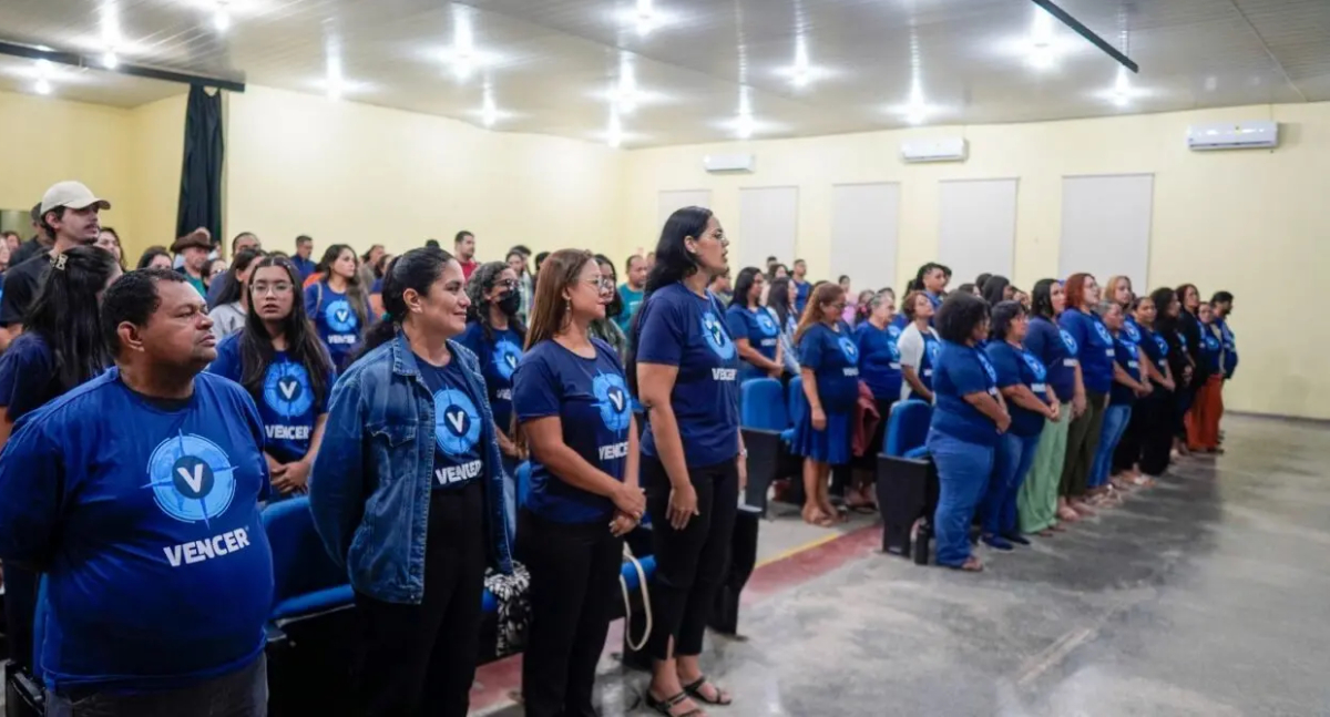 Programa Vencer entrega kits profissionais para mais 67 concluintes em Porto Velho