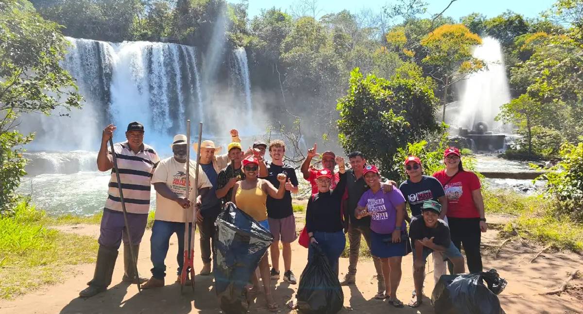 MST planta 5 mil mudas durante Semana do Meio Ambiente