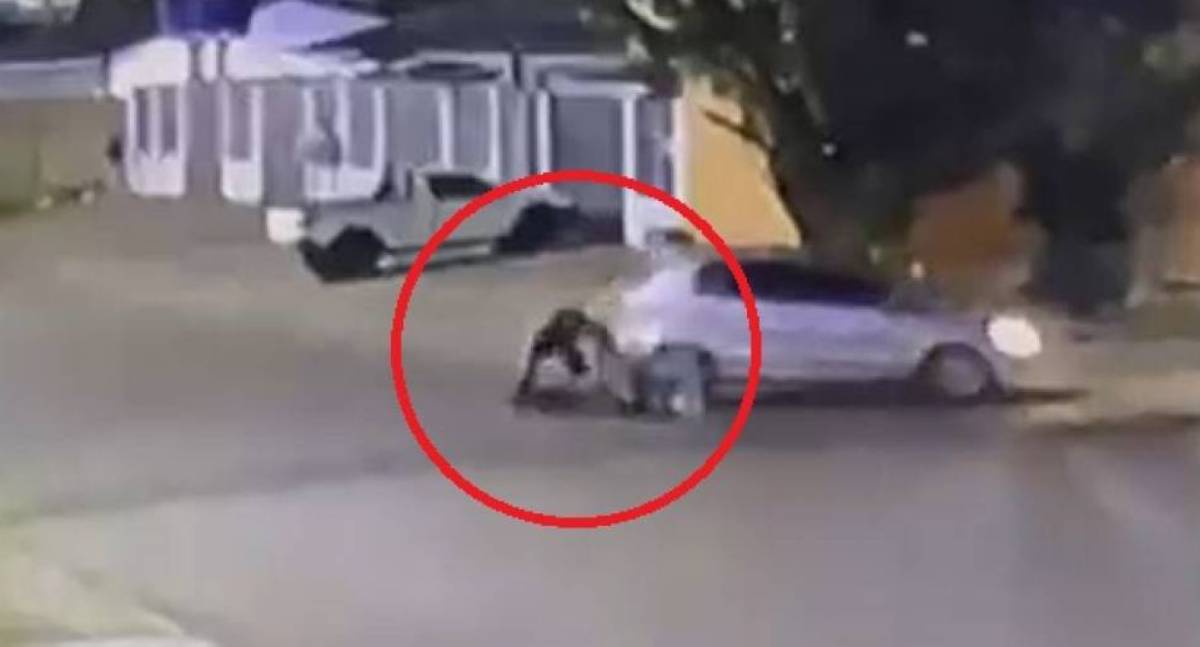 Colisão entre carro e bicicleta elétrica deixa jovem ferida