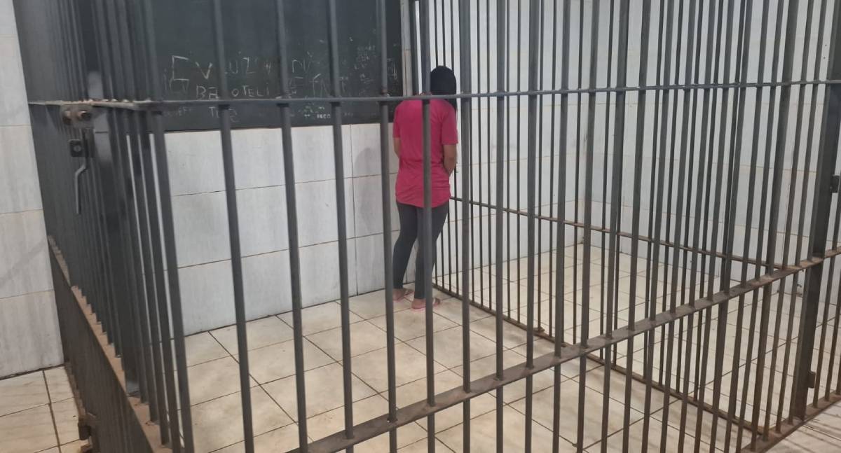 Polícia Militar cumpre mandado de prisão definitiva contra mulher de 39 anos no bairro Triângulo