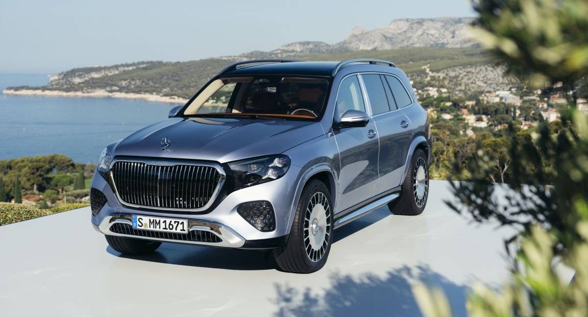 Mercedes-Maybach GLS estreia com novo V8 eletrificado e MB.OS