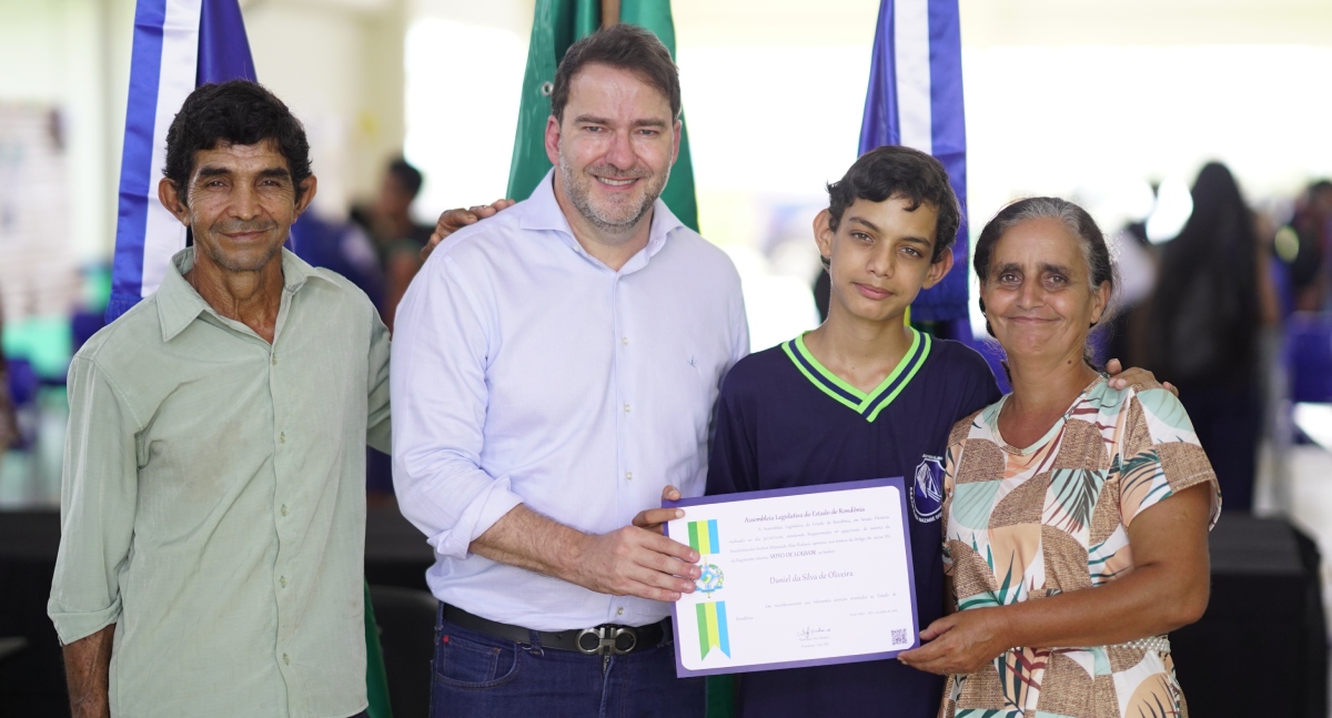 Estudante de Jaci-Paraná ganha destaque na ciência nacional