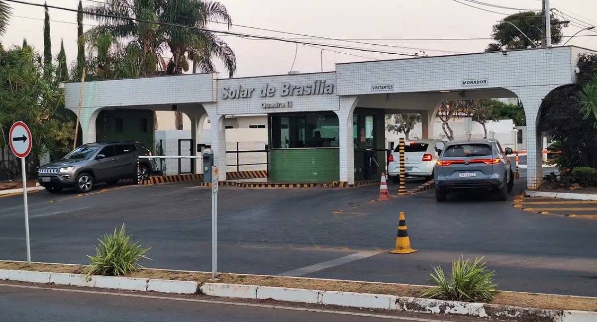 Moraes proíbe visitas a Bolsonaro após postagem de carta