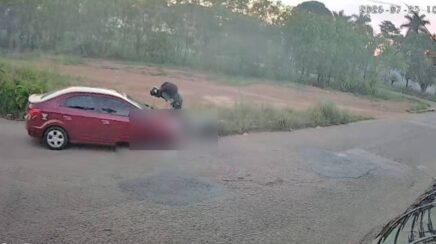 Motociclista é arremessado em violenta colisão no bairro Aeroclube em Porto Velho