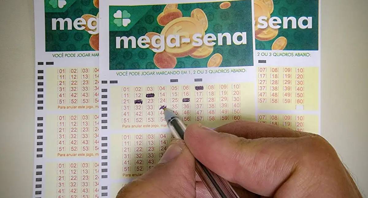 Prêmio da Mega-Sena acumula em 100 milhões de reais após sorteio sem acertadores