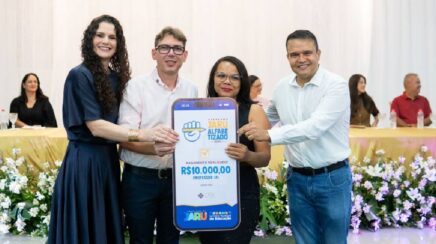 Jaru premia professores por resultados na aprendizagem