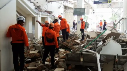 Terremoto de magnitude 7,7 deixa ao menos 47 mortos na Indonésia