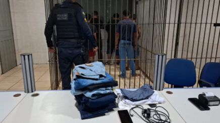 Adolescentes são apreendidos e homem é preso por receptação em Porto Velho