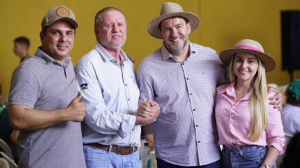 Alex Redano percorre municípios e reforça presença junto à população em agenda de fim de semana