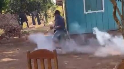 Homem tem parte do pé arrancado ao tentar apagar bombinha em Rondônia