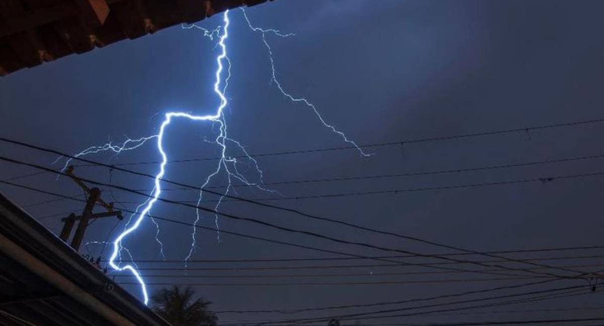 Após fortes chuvas em Rondônia, Energisa reforça orientações de segurança com a rede elétrica